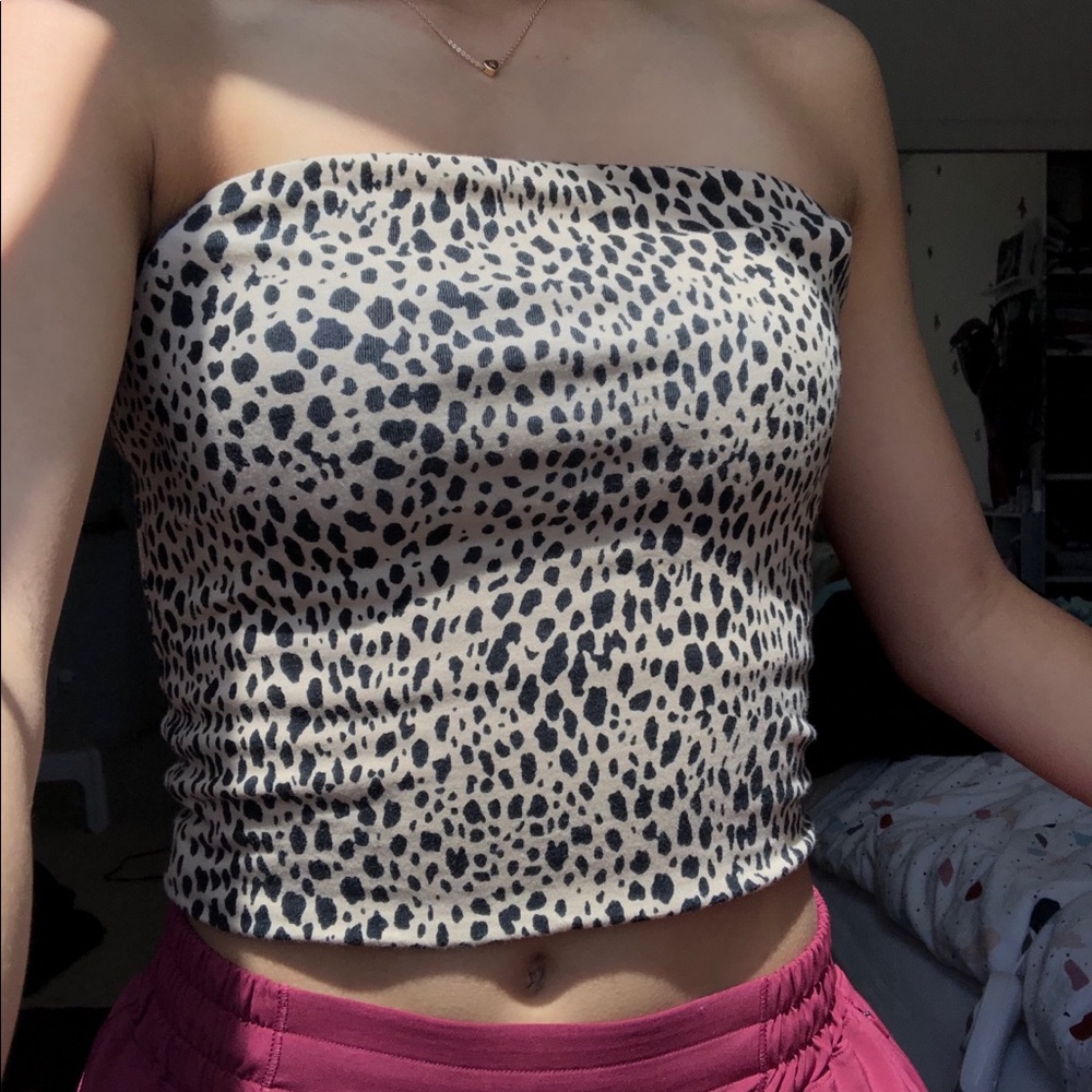 BRANDY MELVILLE TUBE TOP